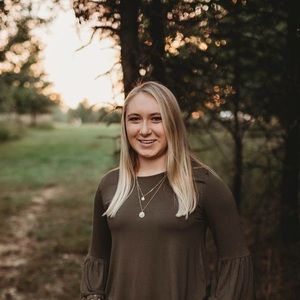 Meet your Posher, Savannah